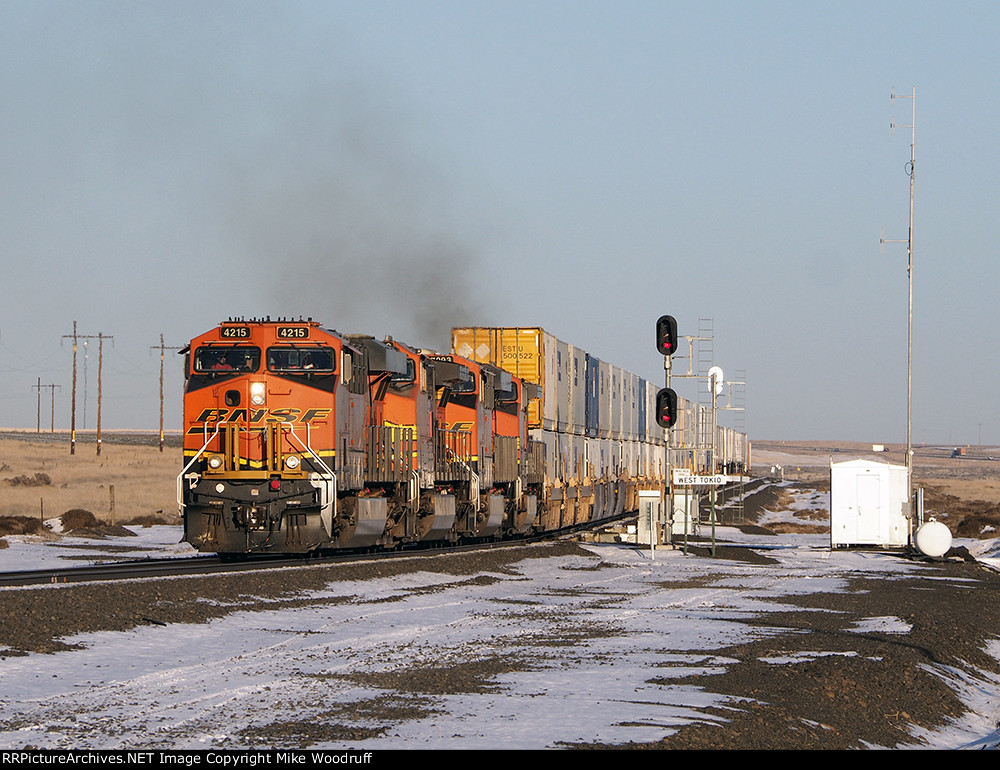 BNSF 4215